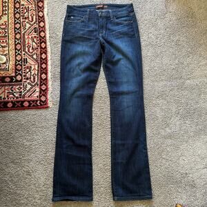 NWOT: Joe's Curvy Bootcut Jeans